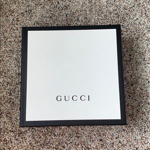 Gucci box